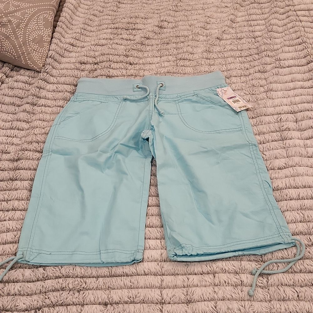 Turquoise Unionbay long drawstring shorts size 11, new with tags!